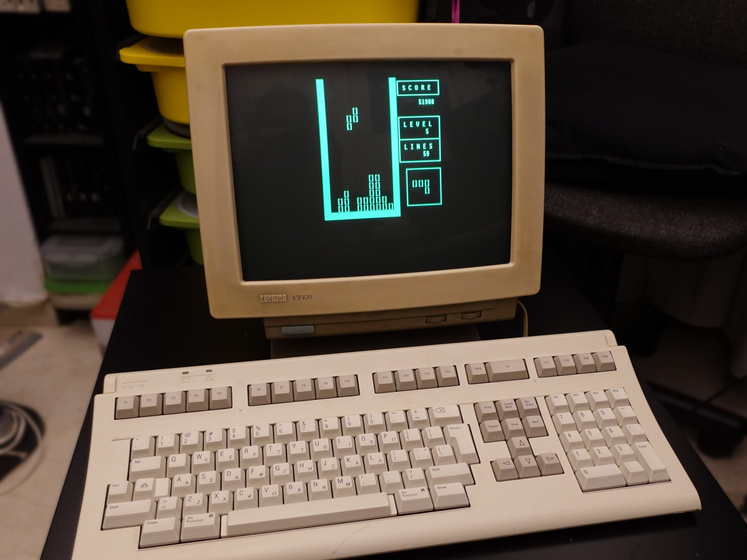 running on a VT420 terminal